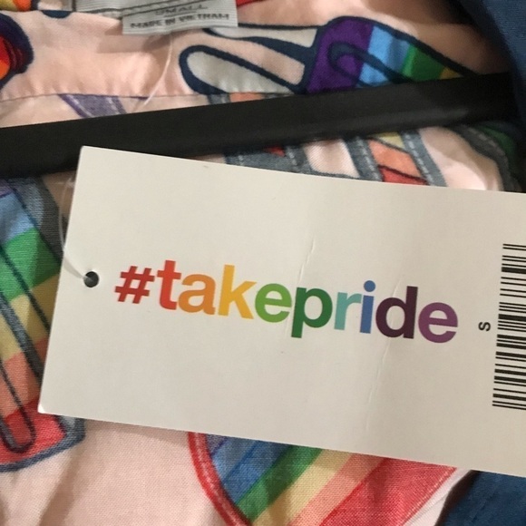 Trinity collective Sz S buttoned down short sleeve shirt NWT Rainbow graphic - Picture 2 of 4